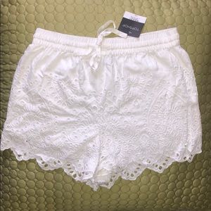 NWT TOPSHOP white shorts